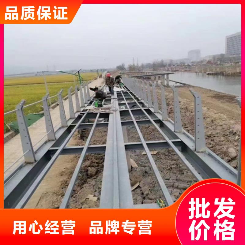 發貨及時的不銹鋼橋梁防撞護欄廠家