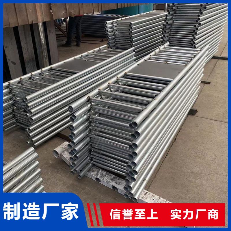 q235護欄鋼板立柱報價