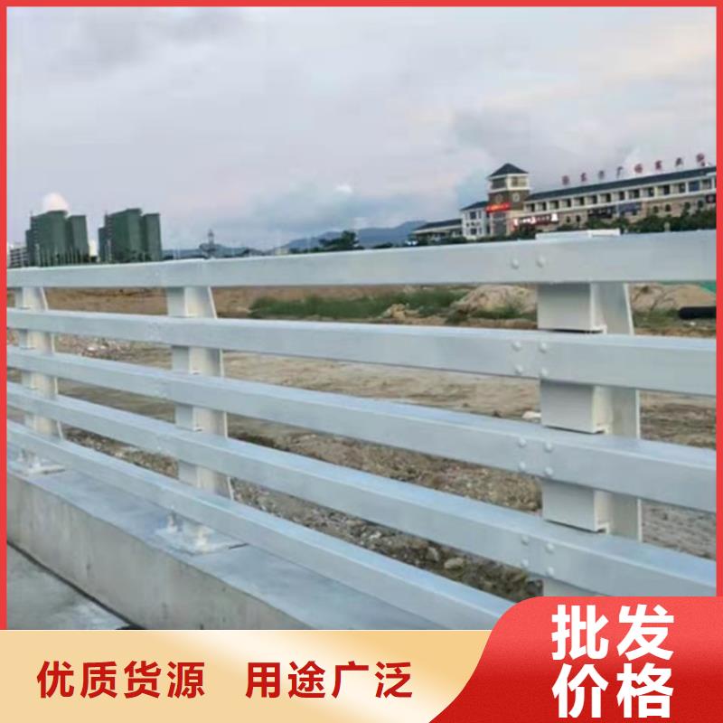 可定制的護欄鋼板立柱實體廠家