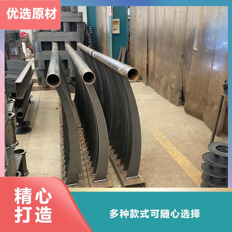 高速公路防撞護(hù)欄廠家規(guī)格齊全