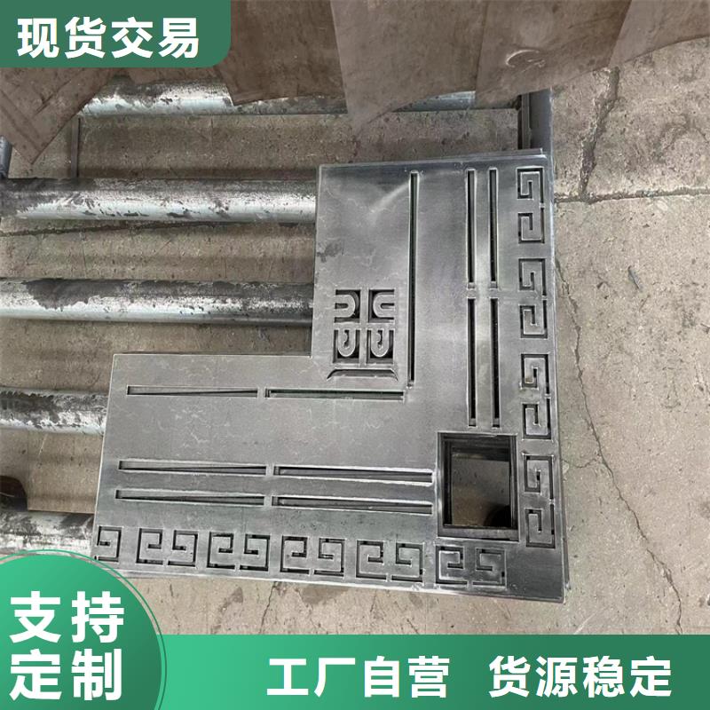 高速公路防撞護(hù)欄廠家規(guī)格齊全