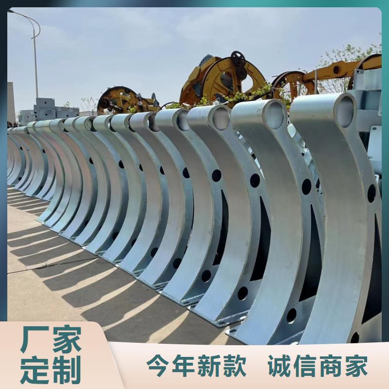 河道欄桿質(zhì)量廣受好評(píng)