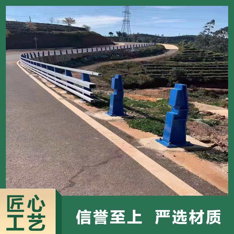 有現(xiàn)貨的304不銹鋼復(fù)合管護(hù)欄供應(yīng)商