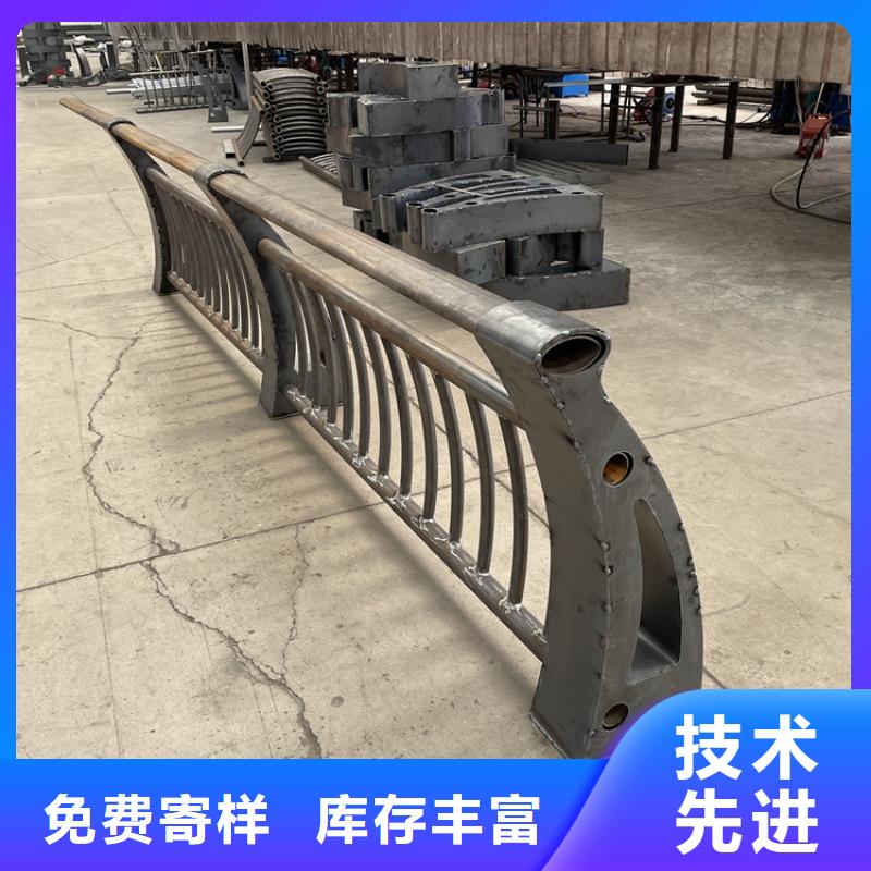 防撞鋼板立柱好品質看的見
