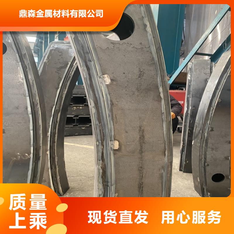 供應(yīng)不銹鋼景觀仿木紋護欄的廠家
