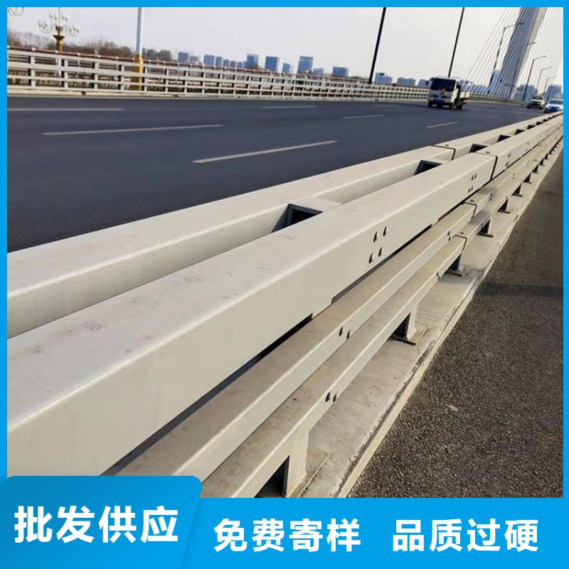 定制河道兩側防護欄的供貨商