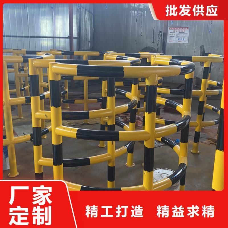316不銹鋼復(fù)合管護(hù)欄工廠現(xiàn)貨