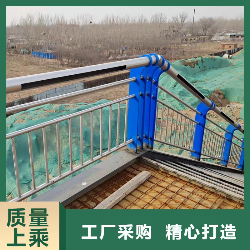 有現(xiàn)貨的大橋上的護(hù)欄廠家