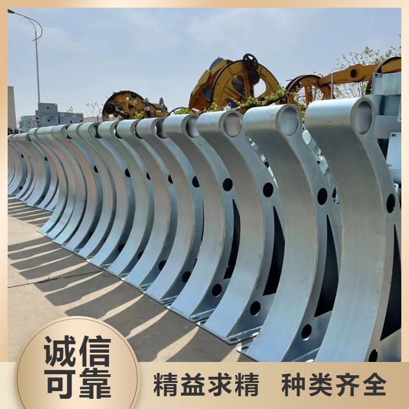 不銹鋼河道護(hù)欄鼎森工廠