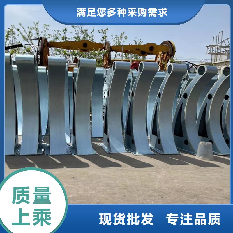 鍍鋅噴塑護欄為您節(jié)省成本