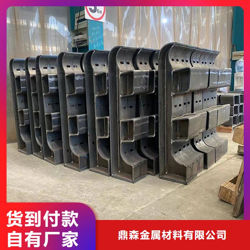 定制公園防撞護(hù)欄的批發(fā)商