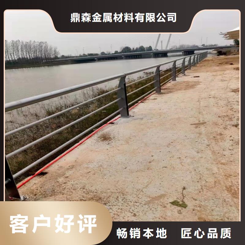 供應道路兩側隔離護欄的廠家