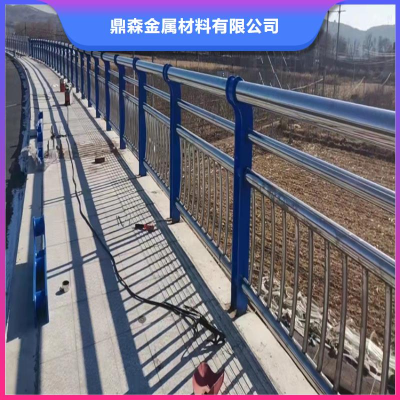 不銹鋼復(fù)合管道路護(hù)欄放心選擇