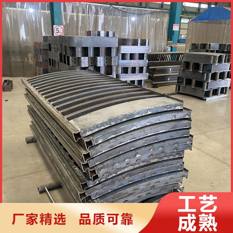 燈光防撞欄桿制造廠已更新