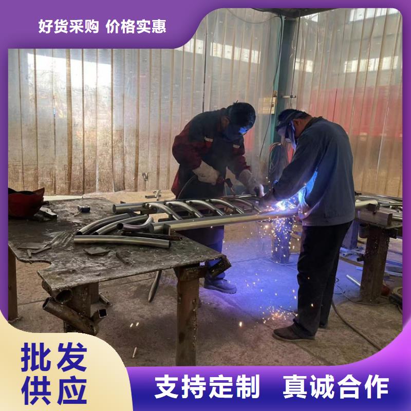 不銹鋼燈光欄桿技術精湛