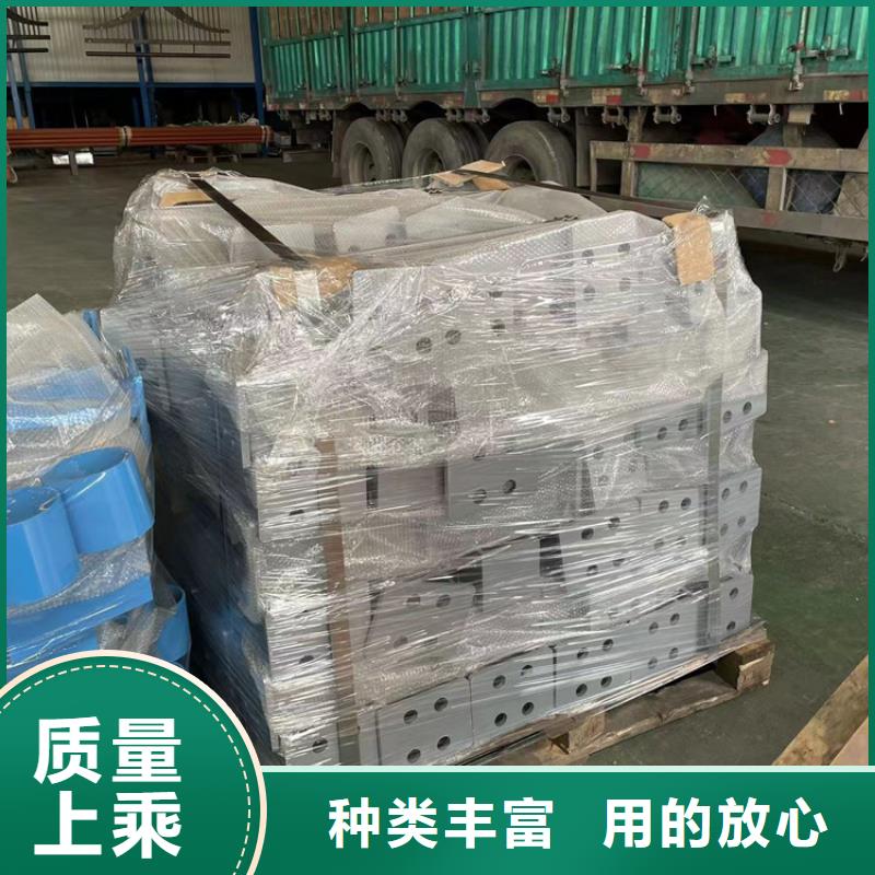 道路防撞护栏-市政护栏海量现货