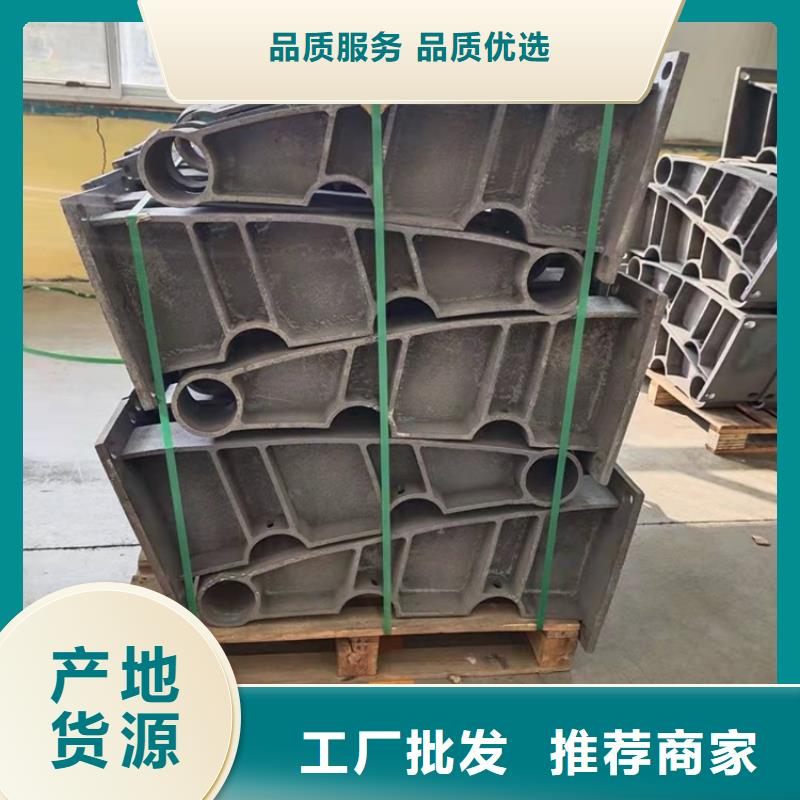 盧龍橋上的防撞護欄款式多樣