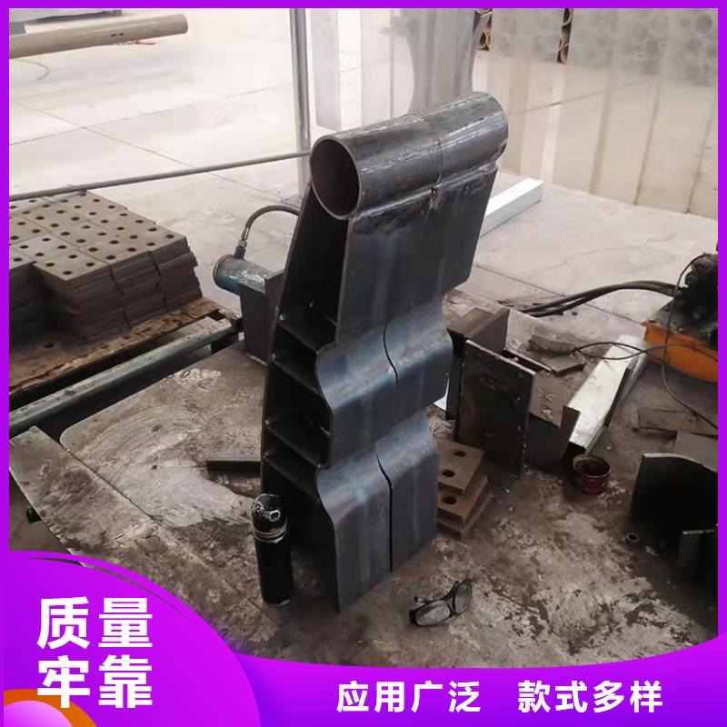 不銹鋼橋梁防護欄桿價格合理