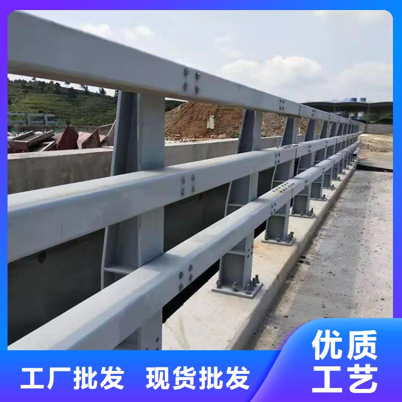 不銹鋼復合管防撞護欄價格實在的廠家