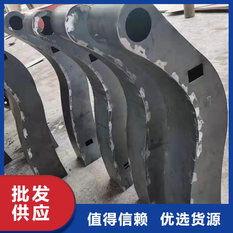 天橋護(hù)欄、天橋護(hù)欄廠家-價格合理