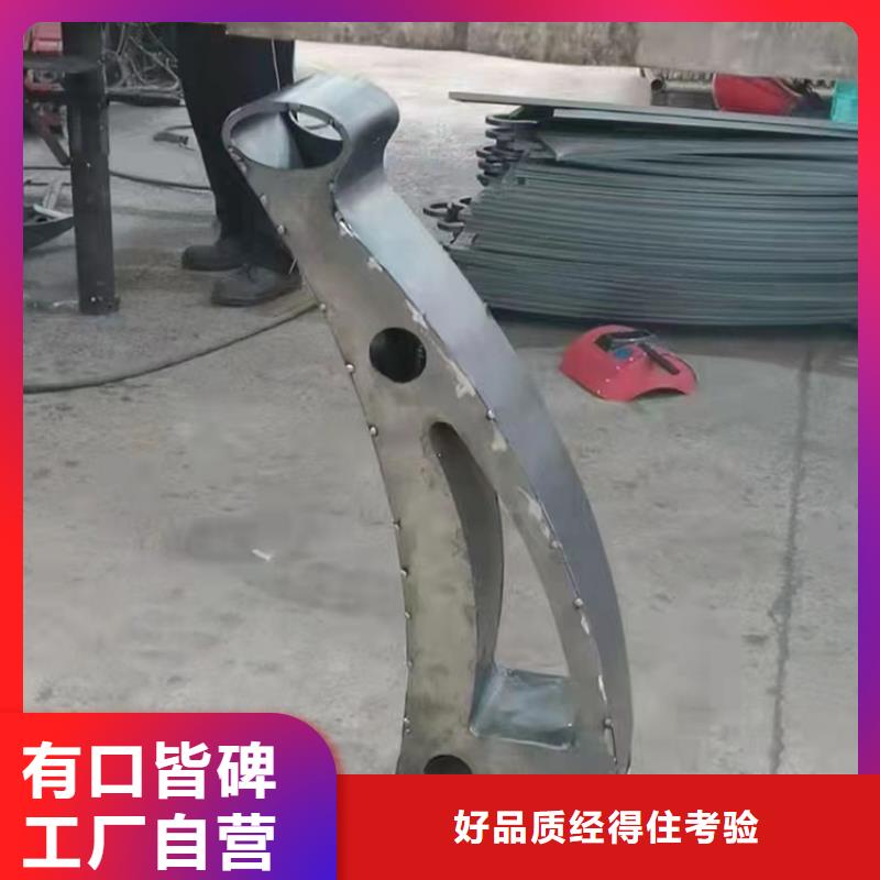 景觀燈光護(hù)欄工藝精良
