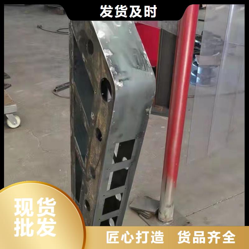 钢背木护栏费用