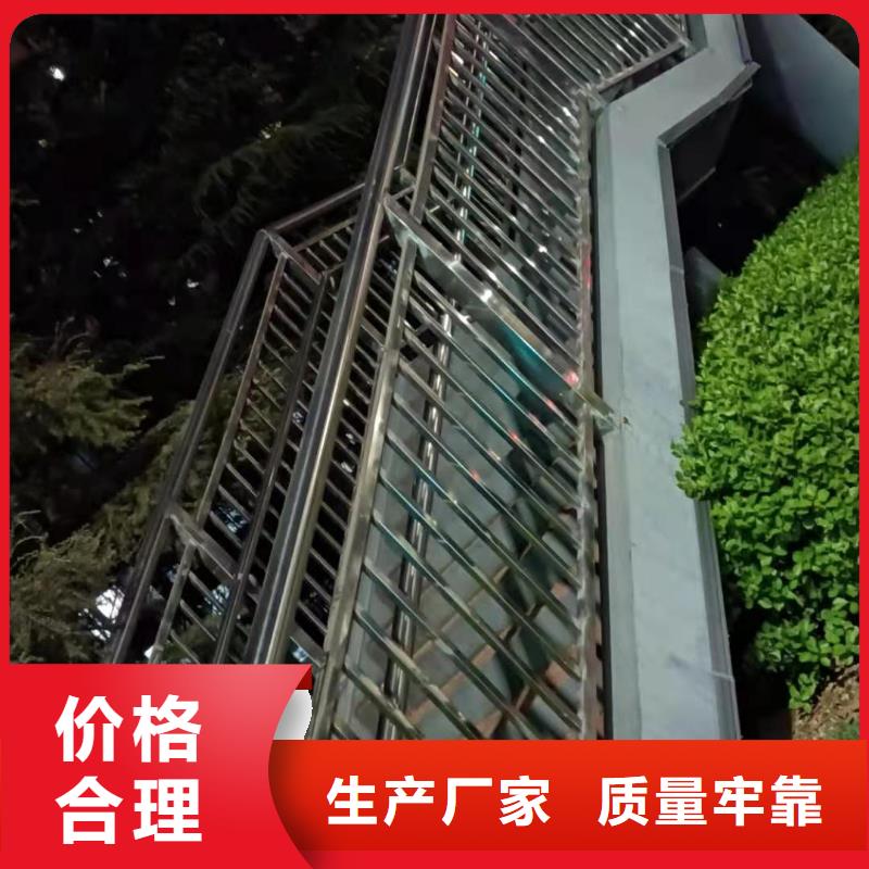 噴塑防撞護(hù)欄專注護(hù)欄，質(zhì)量可靠