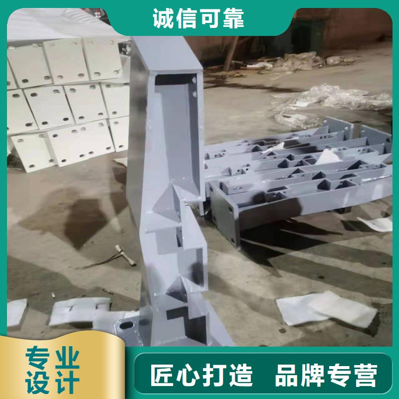 防撞橋梁護欄,不銹鋼護欄使用壽命長久