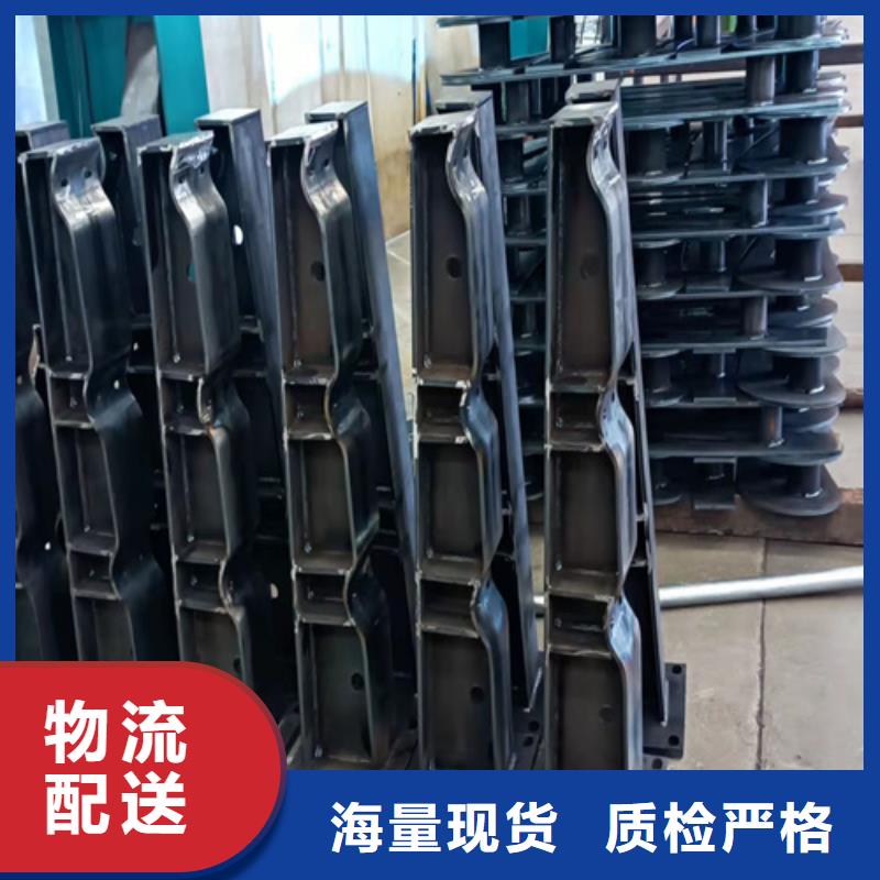 不銹鋼復合管隔離護欄廠家-價格實惠