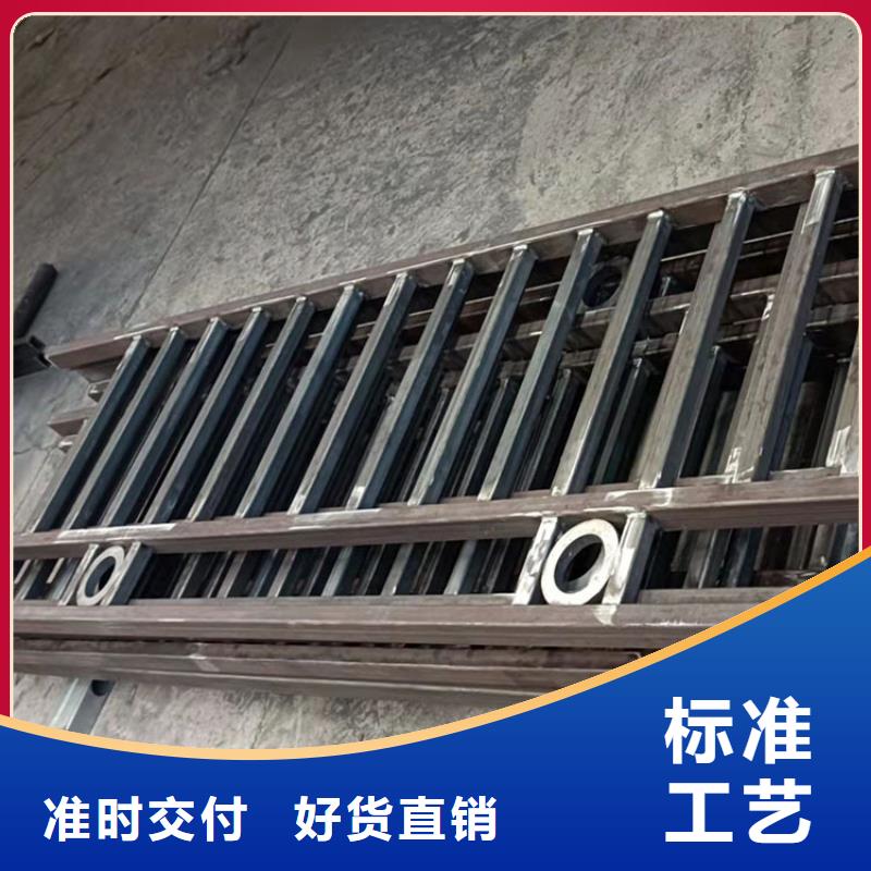 優質的不銹鋼防撞護欄生產廠家