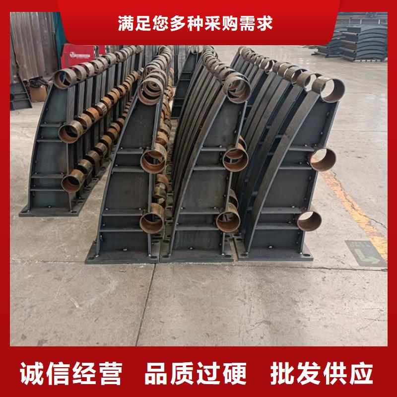 鍍鋅噴塑鋼板立柱款式多樣