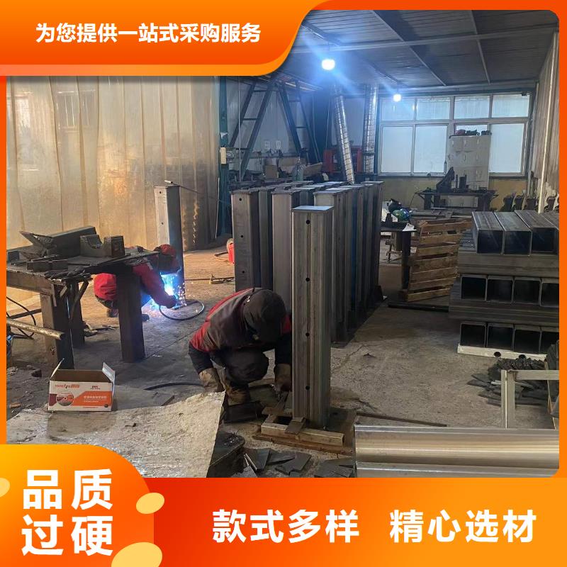 Q345D橋梁防撞護欄安裝多少錢一米