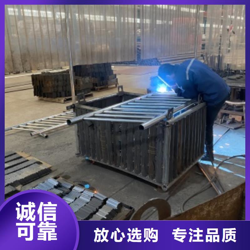 不銹鋼復合管道路護欄、不銹鋼復合管道路護欄廠家直銷-價格實惠