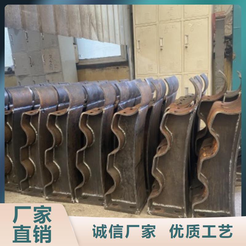 藍山縣防撞鋼板立柱制造公司