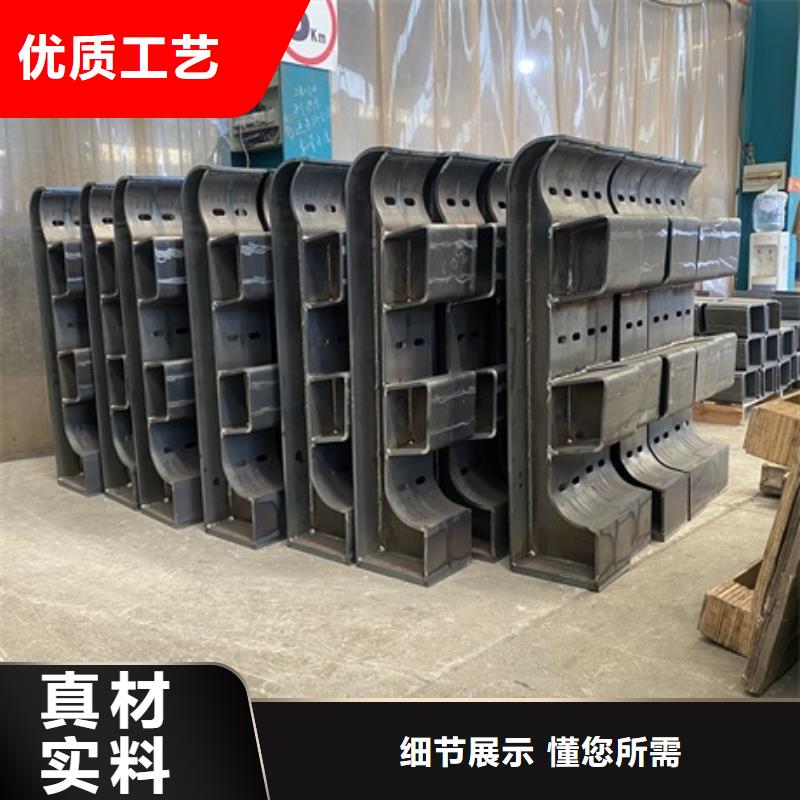 16Mn防撞護(hù)欄施工圖片