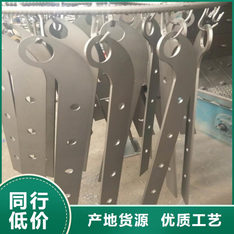 專注制造護欄廠家