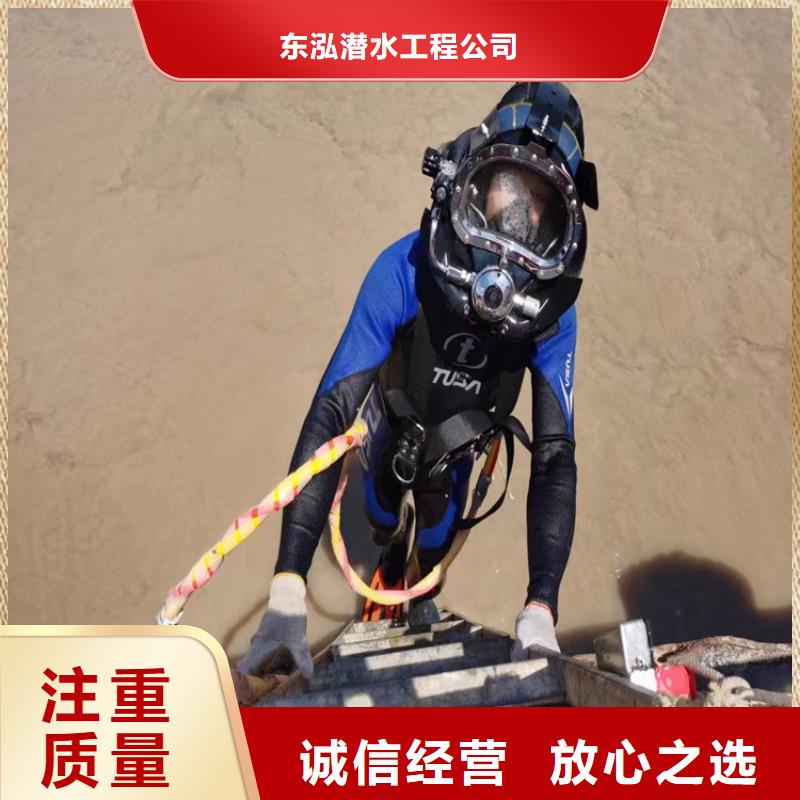 拼裝浮吊船工藝精良