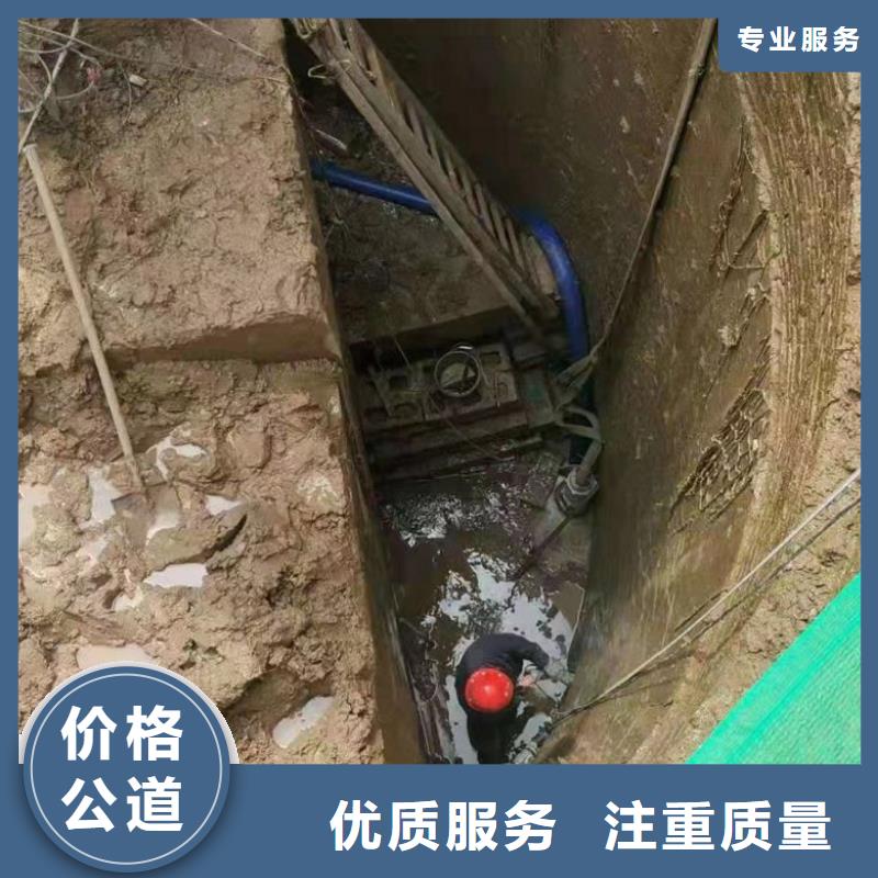 【水上浮吊船】水下清淤隊伍注重質量