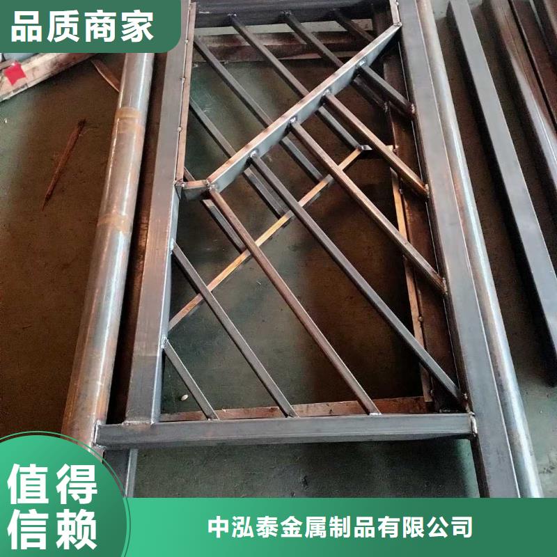 大規(guī)模道路景觀護(hù)欄生產(chǎn)廠家