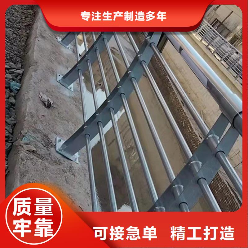 不銹鋼橋梁欄桿公司選對廠家很重要