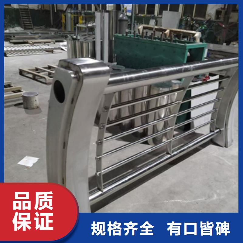 防撞護(hù)欄橋梁護(hù)欄廠家價格實(shí)在