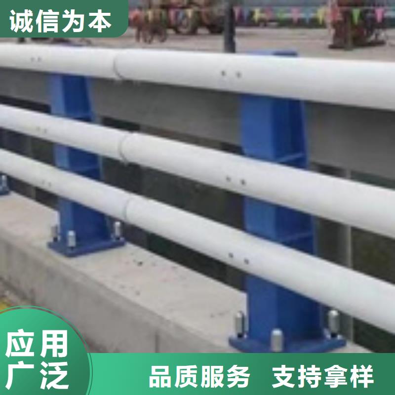 防撞护栏桥梁防撞立柱专注产品质量与服务