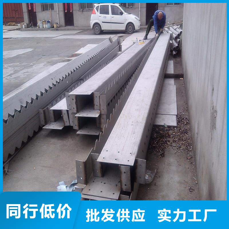 質(zhì)量好的不銹鋼瓦楞板廠家高性價比彩鋼瓦在這里買更實惠