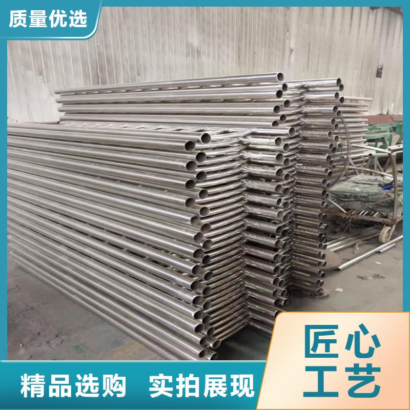 304燈光不銹鋼護(hù)欄廠家橋梁內(nèi)側(cè)防撞護(hù)欄廠家選專業(yè)廠家-價格透明-實力大廠-..
