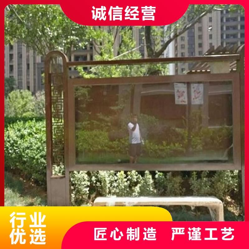 【LED閱報欄燈箱生產廠家,指路牌滾動燈箱廠家貨源穩定】