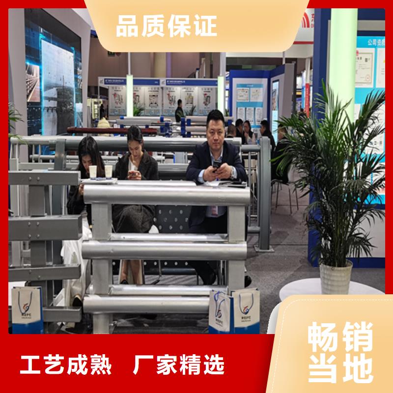 人行道護欄_不銹鋼防撞廠家質量不佳盡管來找我