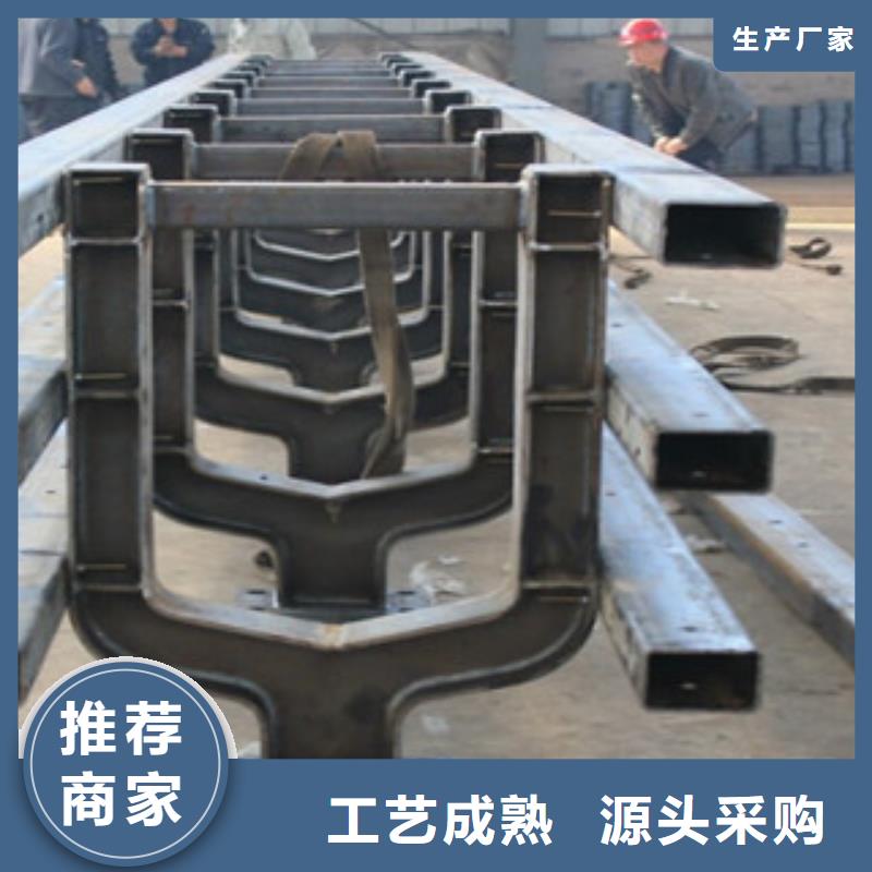 橋梁防撞護欄生產廠家-燈光護欄暢銷當地