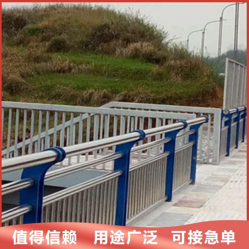橋梁欄桿廠家防撞燈光欄桿價格便于安裝