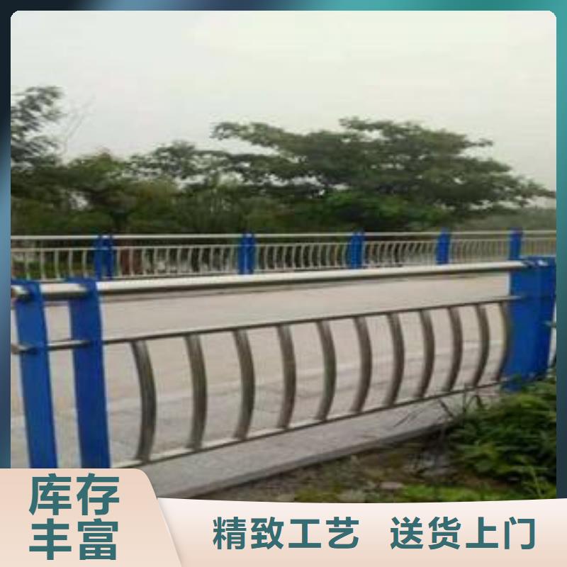 護欄生產廠家擁有專業的技術團隊Q235鋼板立柱護欄