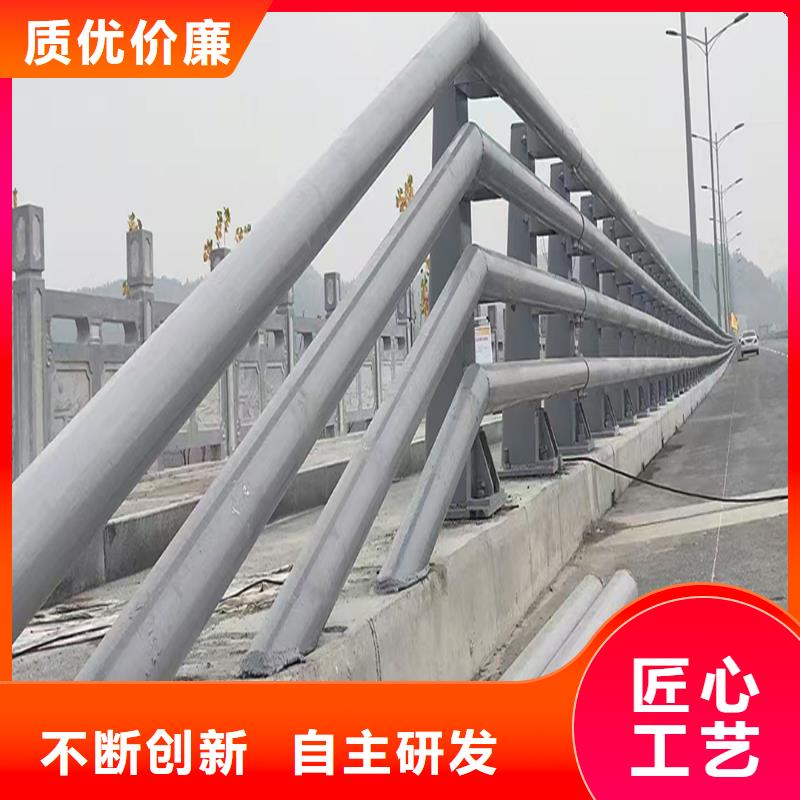 Q355B橋梁護欄廠家款式新穎橋梁防撞欄桿